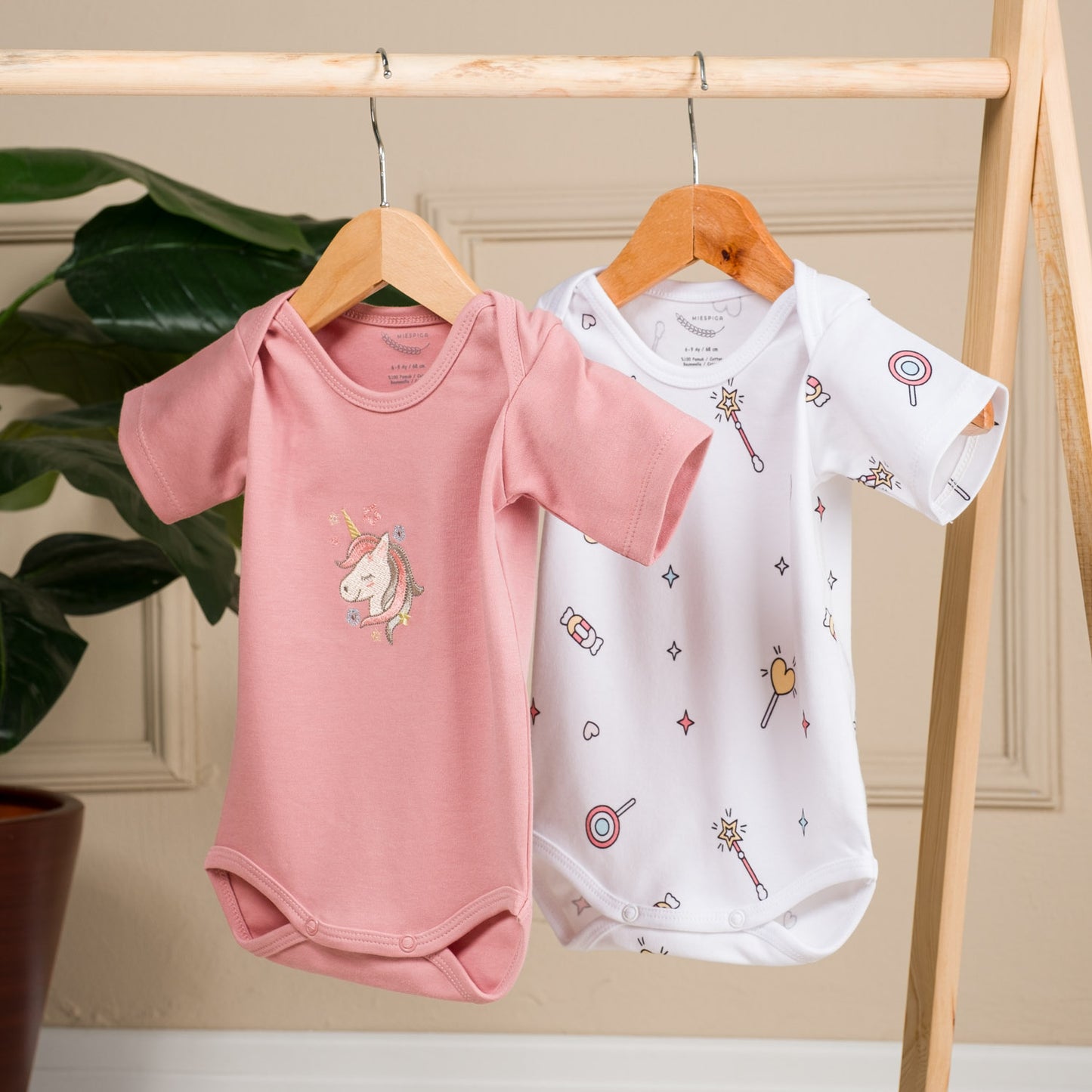 Unicorn Short Sleeve Bodysuit - 2 piece